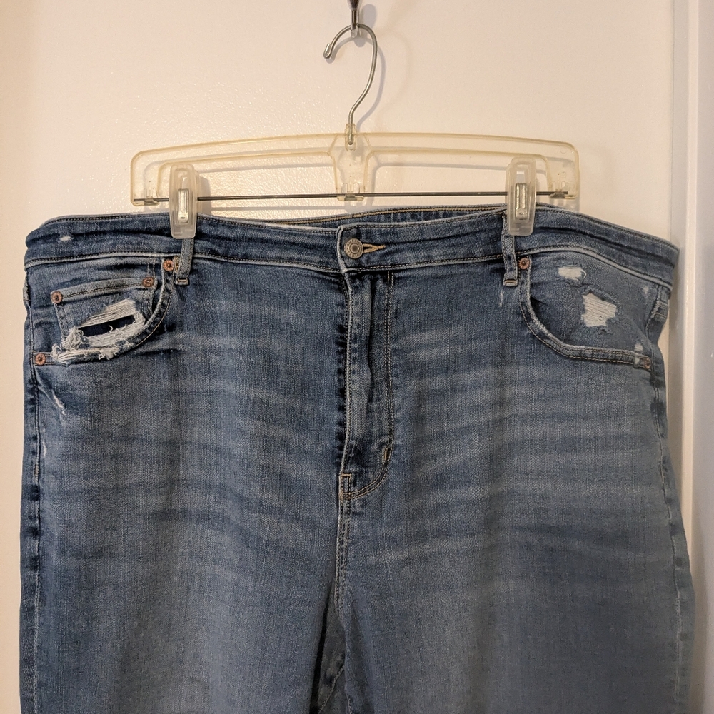 American Eagle Super High Rise Ripped Flare - Picture 8 of 10
